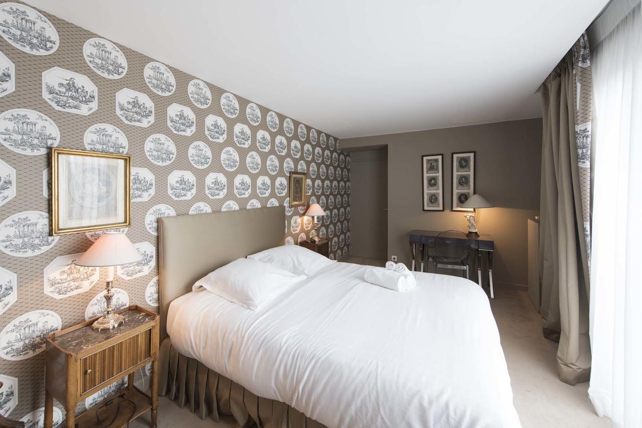 Apartament Veeve - Steps From The Eiffel Tower Paryż Zewnętrze zdjęcie